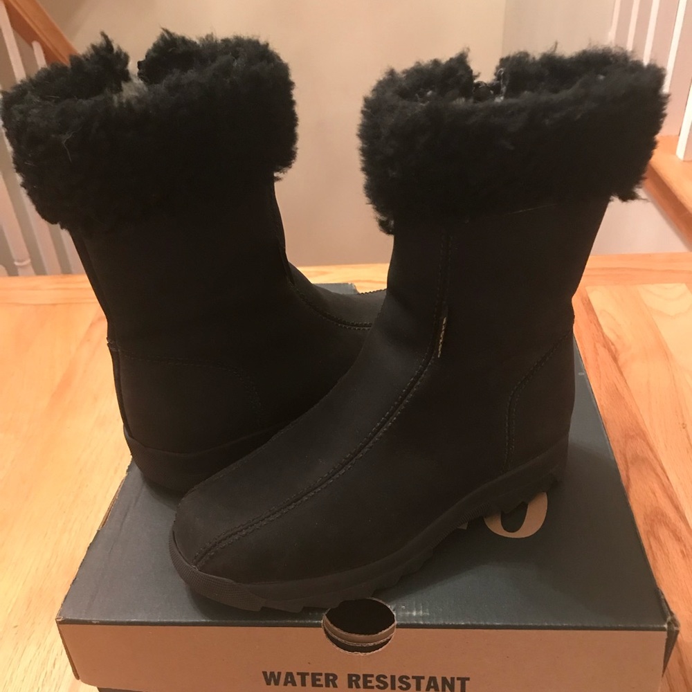 Vintage 90’s Blondo black nubuck shearling lined boots